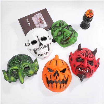 Adereços de Halloween com cabeça de espuma de abóbora
